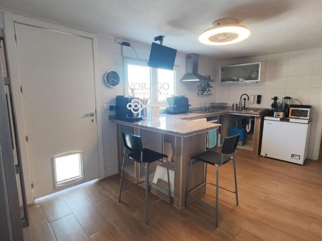 Chalet en venta en Torrejón del Rey. Chalet Independiente con Placas Solares,cargador coche electrico. Chalets Torrejón del.