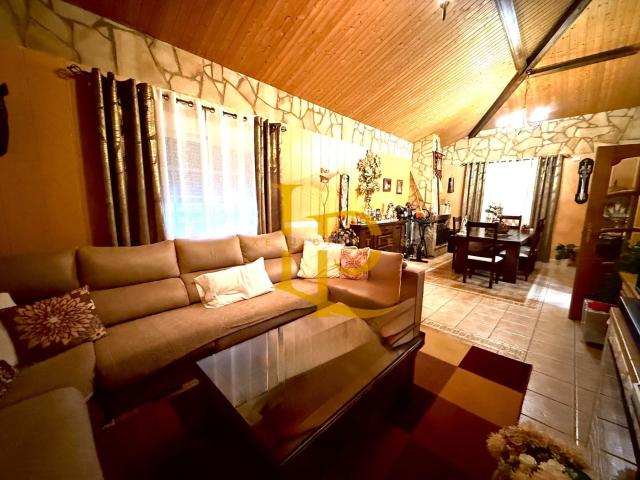 Chalet en venta en Torrejón del Rey. MAGNÍFICO CHALET INDEPENDIENTE DE 4HABITACIONES CON PARCELA Y PISCINA EN URBANICACIÓN LAS CASTILLAS. Chalets Torrejón del.