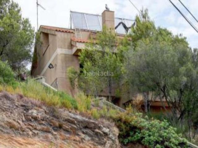 Chalet en venta en Torrelles de Llobregat. Tranquilidad en la naturaleza con vistas 360º al aire y con sol todo el día. Chalets Torrelles de.