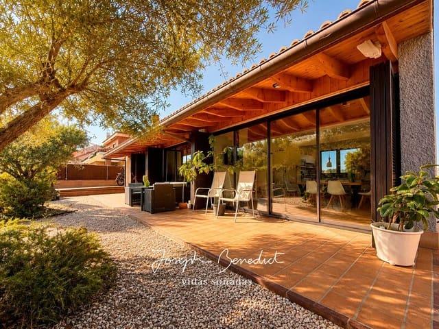 Chalet en venta en Torrelles de Llobregat, Barcelona
