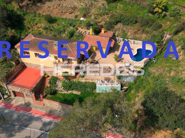 Chalet en venta en Torrelles de Llobregat. Chalets Torrelles de.
