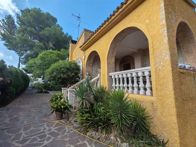 Chalet en venta en Torrent, Valencia