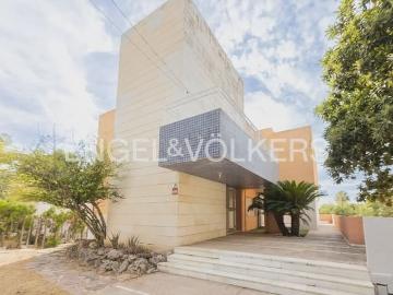 Chalet en venta en Torrent, Valencia