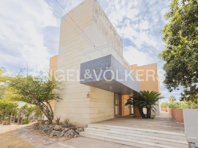 Chalet en venta en Torrent, Valencia