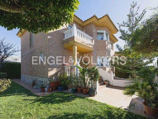 Chalet en venta en Torrent, Valencia