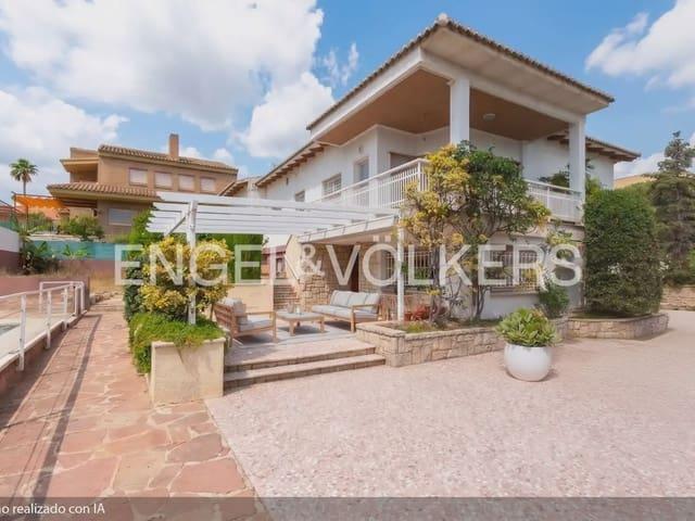 Chalet en venta en Torrent, Valencia