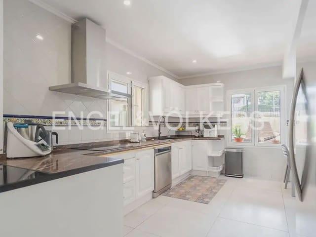 Chalet en venta en Torrent, Valencia