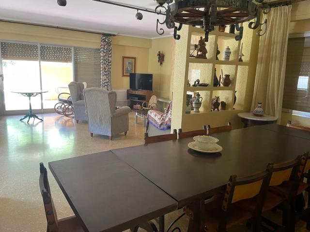 Chalet en venta en Torres Torres. Espectacular chalet que te proporcinara tranqulidad y confort. Chalets Torres.