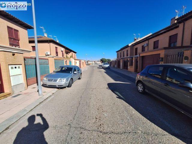 Chalet en Venta en Torrijos, Toledo