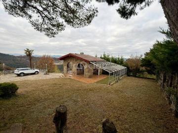 Chalet en venta en Tavèrnoles. Chalet unifamiliar en venta en Tavèrnoles. Chalets.