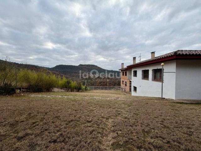 Chalet en venta en Tavèrnoles. Chalet unifamiliar en venta en Tavèrnoles. Chalets.