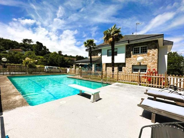 Chalet en venta en Taboadela. Chalets.