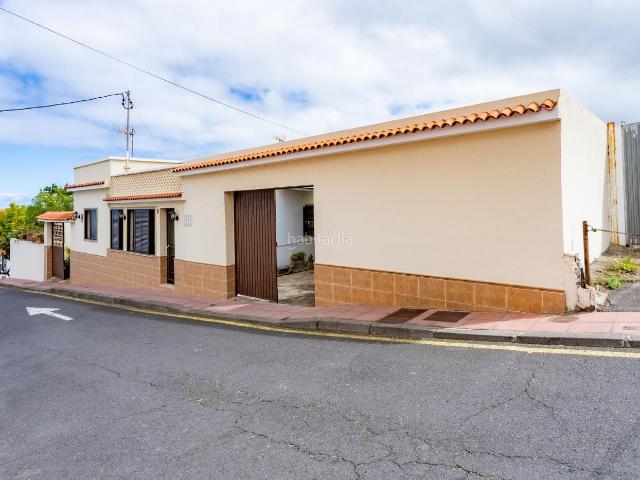 Chalet en venta en Tanque El. Chalet Independiente en El Tanque Tenerife. Chalets Tanque.