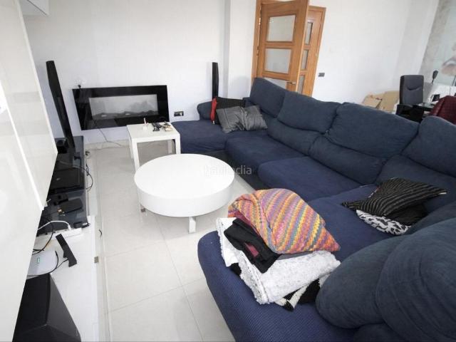 Chalet en venta en Tarancón. Chalet de alta calidad totalmente reformado con terrazas, patio y energía solar. Chalets.