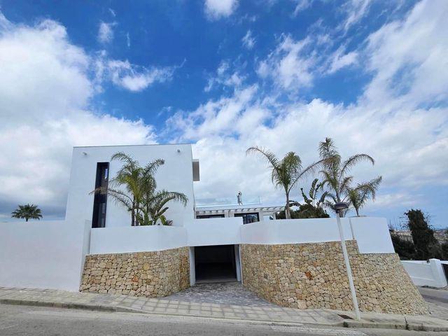 Chalet en venta en Teulada, Alicante Costa Blanca