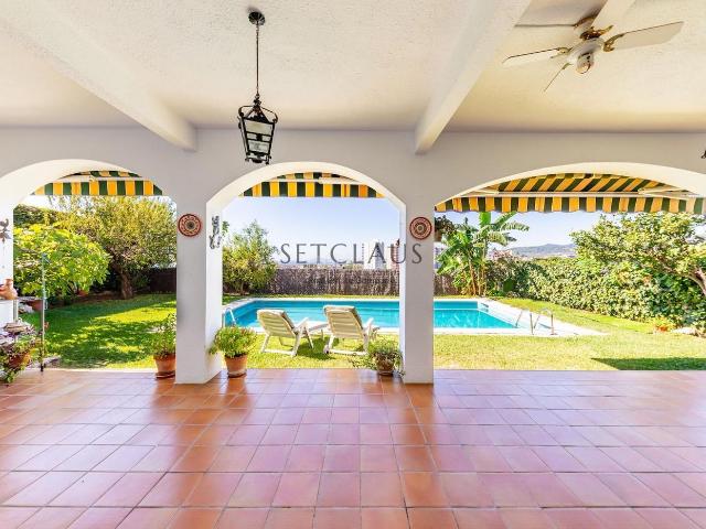 Chalet en venta en Teià. TEIÀ. Amplio con comedor de verano. Chalets.