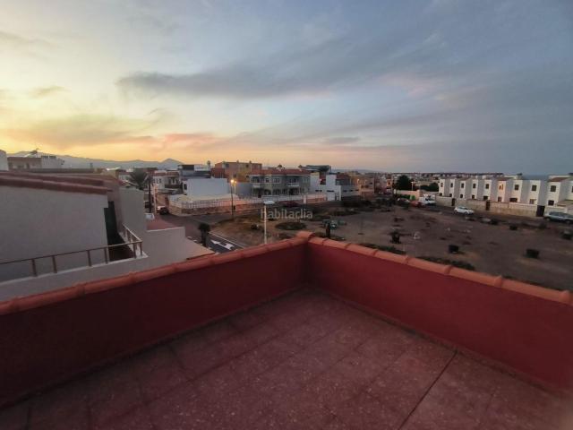 Chalet en venta en Telde, La Garita Marpequeña. CASA UNIFAMILIAR CON VISTA AL MAR Y AZOTEA EN LA GARITA. Chalets.