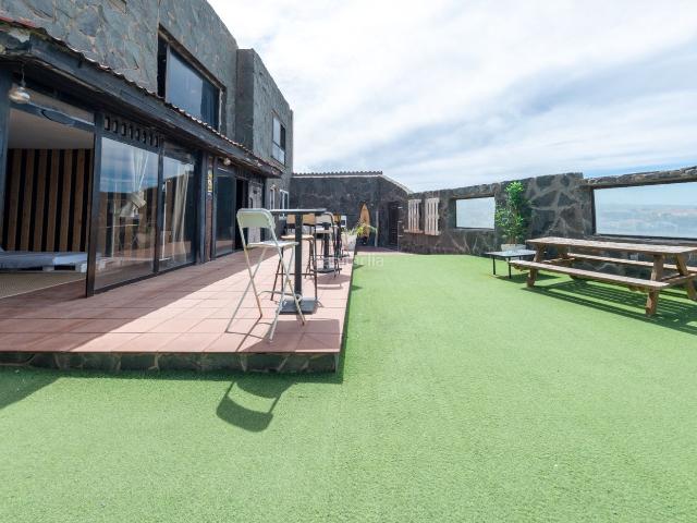 Chalet en venta en Telde, Playa del Hombre Taliarte Salinetas. Descubre una exclusiva vivienda unifamiliar situada en Playa del Hombre, calle Bequer 75, 290m2. Chalets.