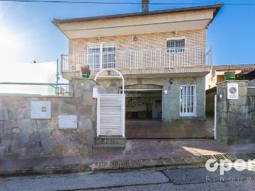 Chalet en venta en Terrassa, Can Parellada. ZONA CAN PARELLADA. Chalets.