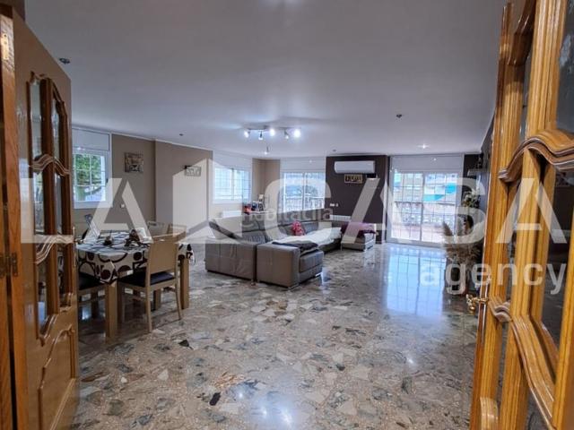 Chalet en venta en Terrassa, Can Parellada. Casa o chalet independiente en venta en Can Parellada. Chalets.