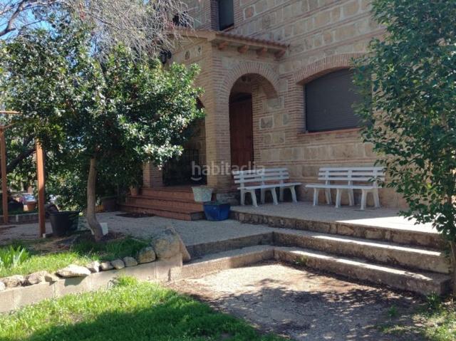 Chalet en venta en Tiemblo El. CASA CHALET EN EL TIEMBLO PSO RECOLETOS 32 CASA + 1.570 M2 TERRENO. Chalets Tiemblo.