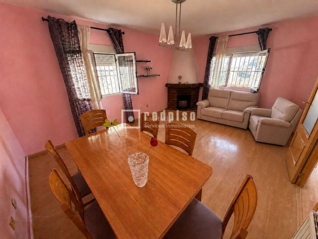 Chalet en venta en Trijueque. CHALETINDEPENDIENTEBELTRANEJA. Chalets.