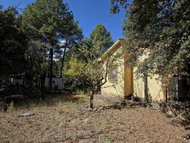 Chalet en venta en Trillo. TrilloChalet. Chalets.