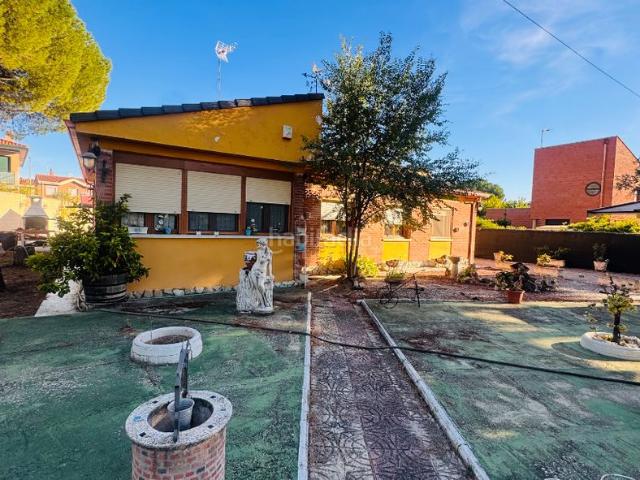 Chalet en venta en Tudela de Duero. ¡OPORTUNIDAD EN TUDELA DE DUERO VALLADOLID! Casa independiente preciosa. Chalets Tudela de.