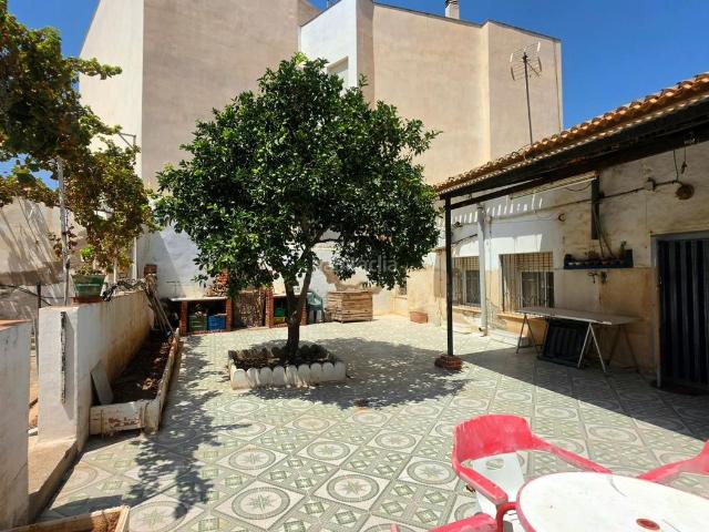 Chalet en venta en Unión La, La Unión. CASA EN VENTA EN CALLE REAL DE LA UNIÓN UNA DE ESAS CASAS QUE YA NO SE CONSTRUYEN. Chalets Unión.