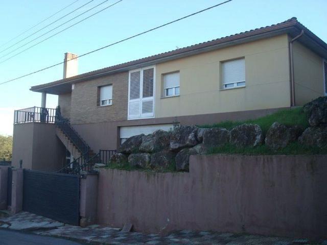 Chalet en venta en urbanización Llac del Cigne, Caldes de Malavella, de 489 m² 1 habitación por 197.000