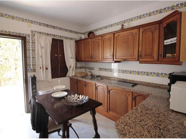 CHALET EN VENTA EN URBANIZACIÓN ROSALEDA DE LA PLATA