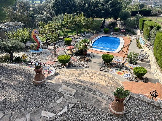 Chalet en venta en urbanización Tossal, Sentiu de Sió, la, de 600 m² 4 habitaciones por 330.000