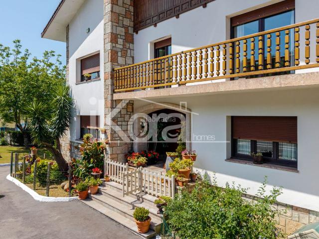 Chalet en venta en Usurbil. Chalet independiente en Aginaga Auzoa. Chalets.