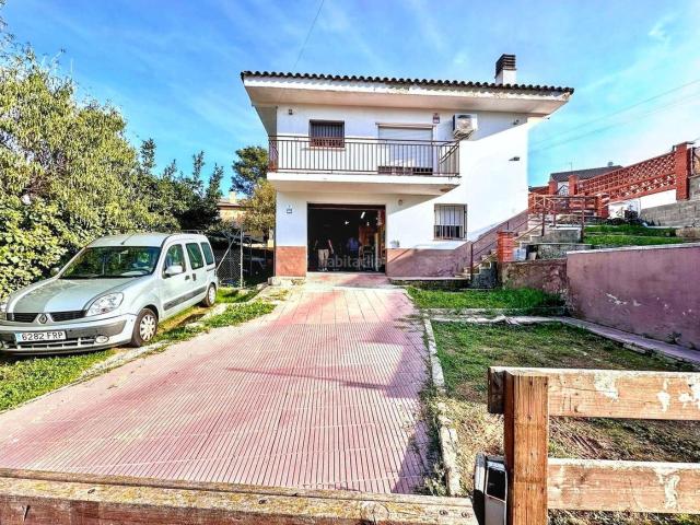 Chalet en venta en Vacarisses. Chalets.