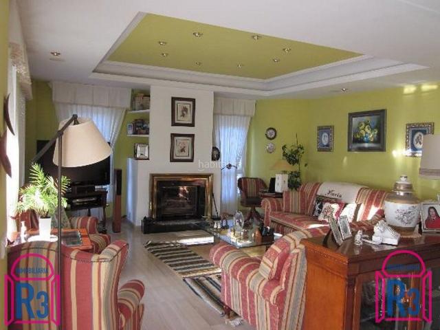 Chalet en venta en Valdefresno. Chalet exclusivo próximo a León con bonitas vistas y parcela de 1.060 m. Chalets.