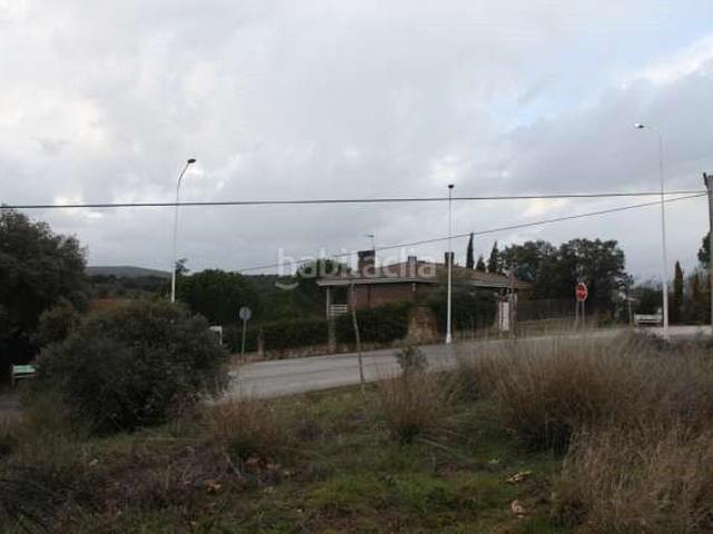 Chalet en venta en Valdemorillo, Cerro Alarcón. Construye tu chalet a medida en una parcela de 2.020 m² en Valdemorillo. Chalets.