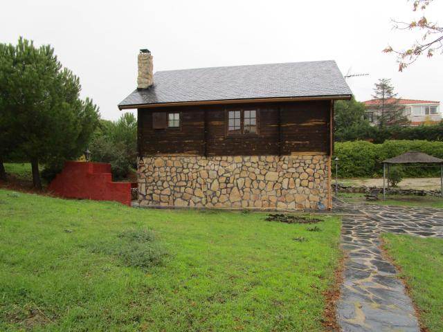 Chalet en venta en Valdemorillo, Pino Alto Navarredonda. IMPRESIONANTE CHALET DE 160 M2 EN PARCELA DE 1454 M2. URBANIZACIÓN PINO ALTO. Chalets.