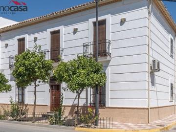 Chalet en venta en Valderrubio, Granada