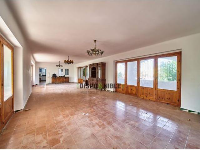 Chalet en Venta en Valencia de las Torres, Valencia
