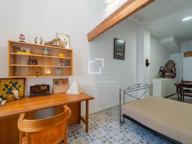 Chalet en venta en Valencia, En Corts Doctor Waksman. Casa villa de 5 dormitorios con 30m terraza en venta en En Corts, Valencia. Chalets.