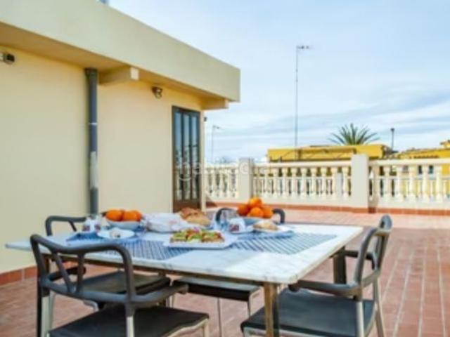 Chalet en venta en Valencia, El Perellonet. BONITA CASA TURÍSTICA EN EL PERELLONET. Chalets.