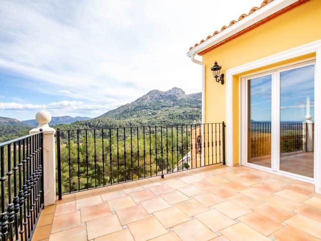 Chalet en venta en Vall de Laguart, Alicante