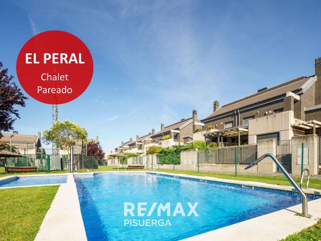 Chalet en venta en Valladolid, Las Villas Valparaiso El Peral. En el Peral, CHALET PAREADO, IMPECABLE, PARA ENTRAR A VIVIR. CON PISCINA Y PADEL. Chalets.