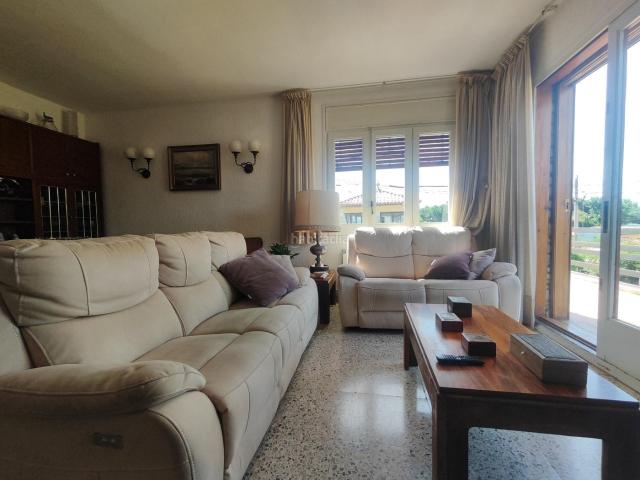 Chalet en venta en Vallbona d´Anoia. Casa a quatre vents amb 342 m2 construïts, jardí i piscina a Vallbona dAnoia. Chalets Vallbona.