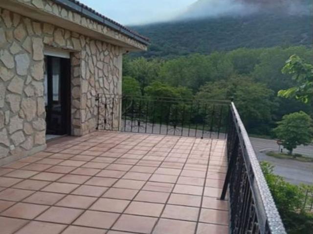 Chalet en Venta en Valle de Sedano, Burgos