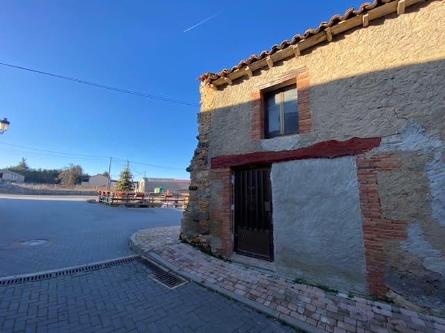 Chalet en venta en Valle de Valdelucio, Burgos