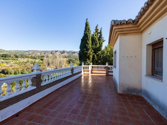 Chalet en venta en Valle El. SE VENDE ESPECTACULAR VILLA DE LUJO en Valle de Lecrín 1.713m² de Parcela y Vistas a Sierra Nevada_GRANADA. Chalets Valle.