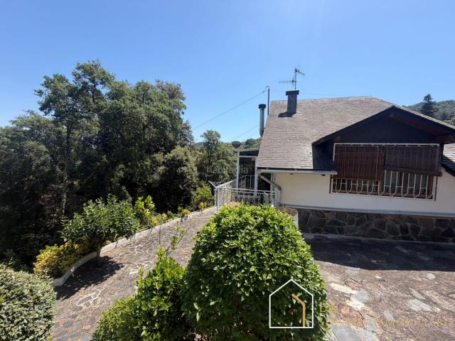 Chalet en venta en Vallgorguina. CHALET EXPLECTACULAR VALLGORGINA. Chalets.