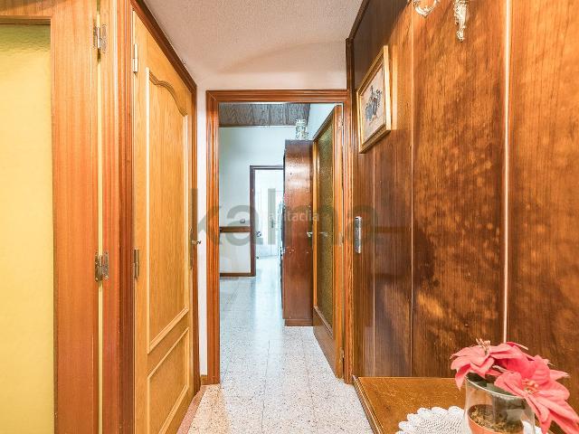 Chalet en venta en Vallirana. NUDA PROPIEDAD en venta en Carrer Església. Chalets.