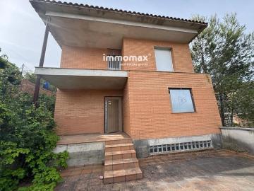 Chalet en venta en Vallirana, Barcelona